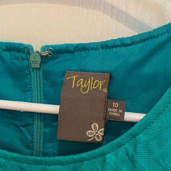 Taylor Gorgeous  Green dress 10 - Picture 3 of 4